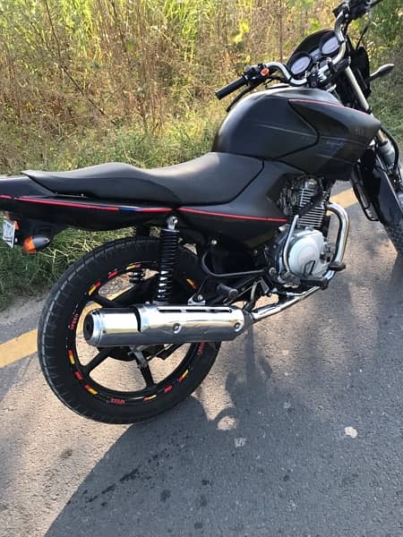 YBR 125 /2018 1