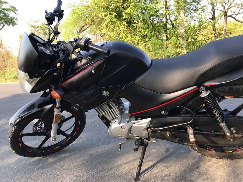 YBR 125 /2018 2