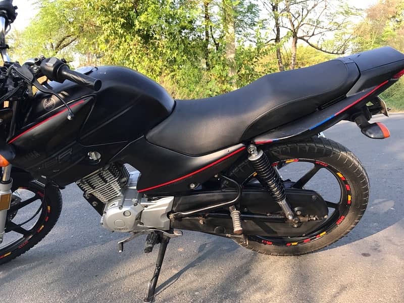 YBR 125 /2018 5