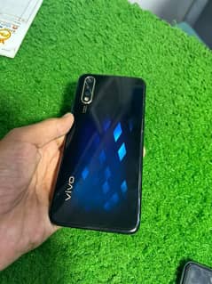 vivo s1