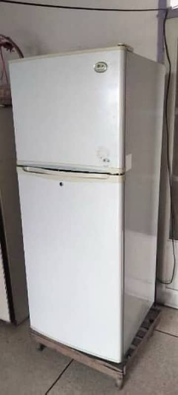 Lg fridge for sale in very good condition home used 0