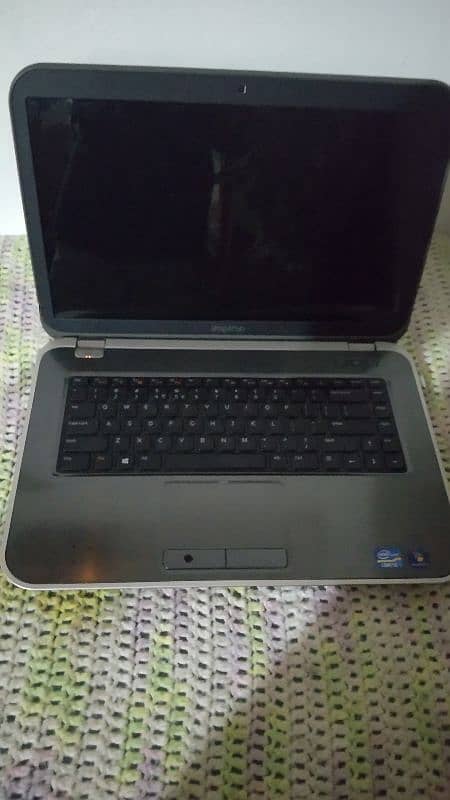 Core i5 3rd generation laptop,6gb ram,320gb hard with charger 1