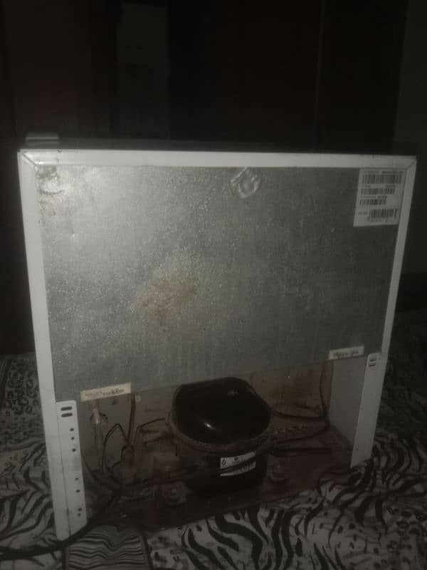 HAIER MINI FRIDGE FOR SALE 5