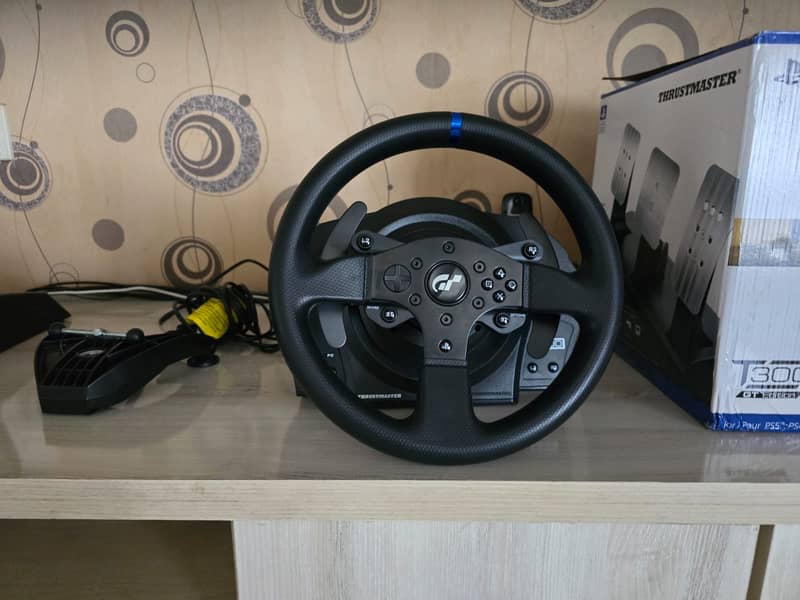 Thrustmaster T300RS gaming racing wheel 4