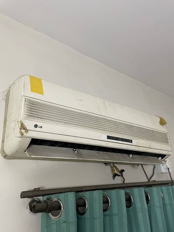 LG split room Air Conditioner with outer 0