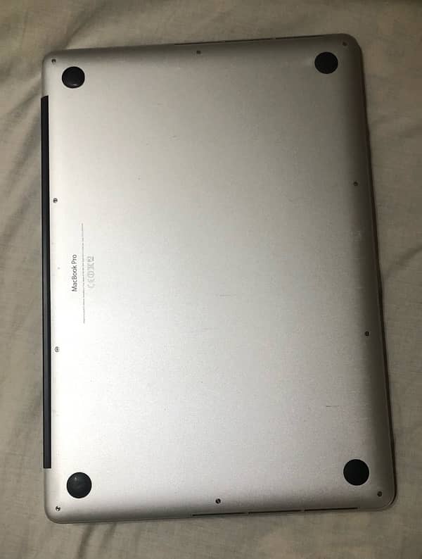 MacBook Pro 15 inch 1