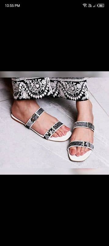 new design sandals avaialble 9