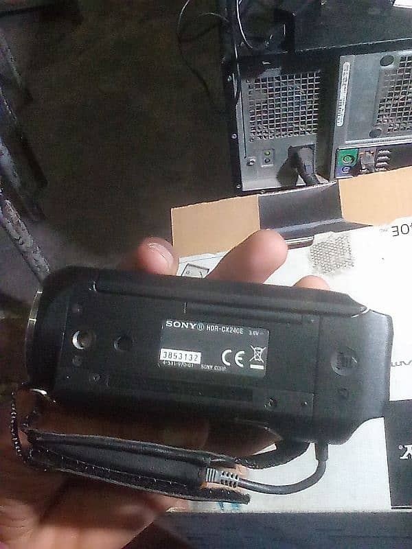 Sony HDR-CX240E Handycam 2