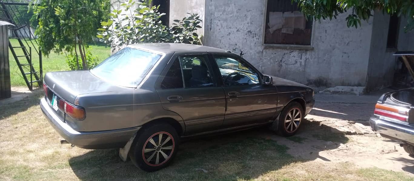 Nissan Sunny 1990 2