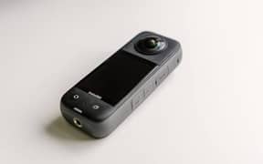 Insta 360 x3 with spare batteries