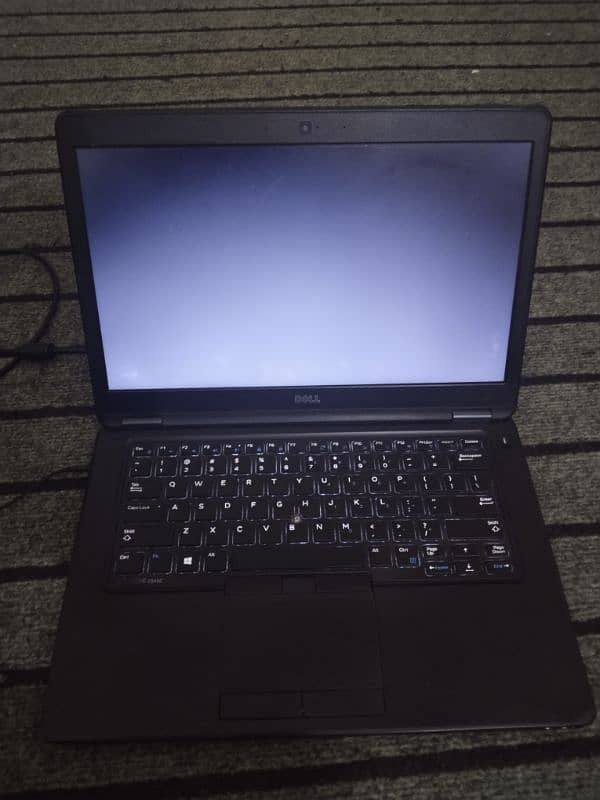 Dell laptop latitude 5450 i5 5th 2