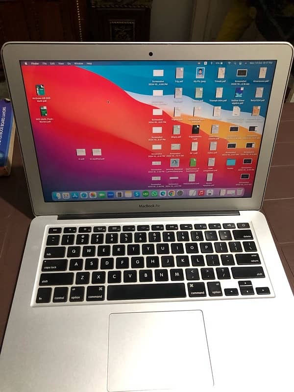 Macbook air 2013 13 inch working very well no fault 0