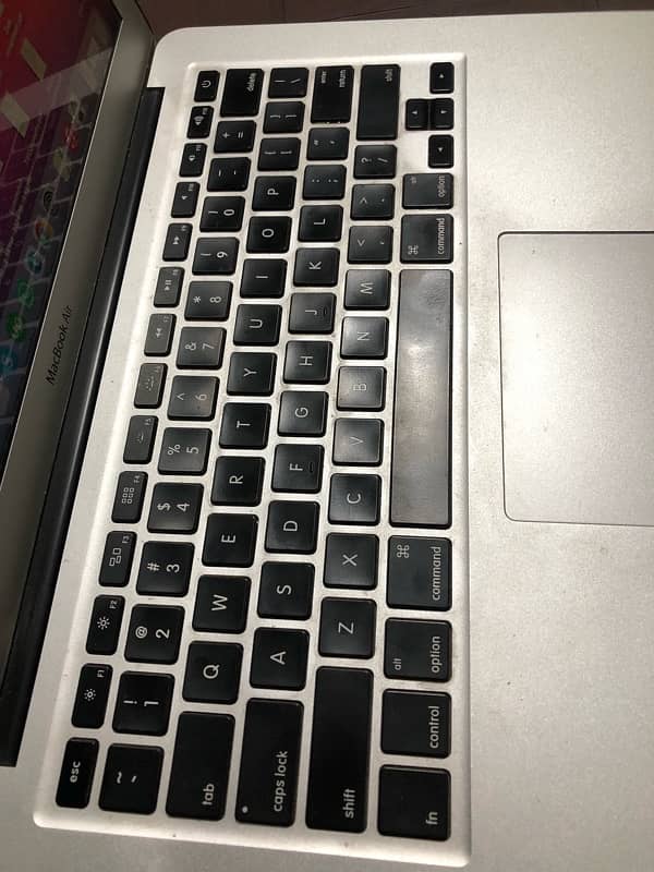 Macbook air 2013 13 inch working very well no fault 2