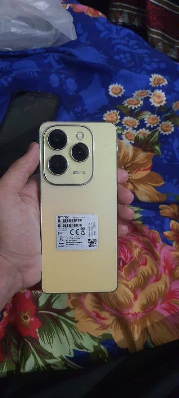 Infinix Hot 40 pro 1