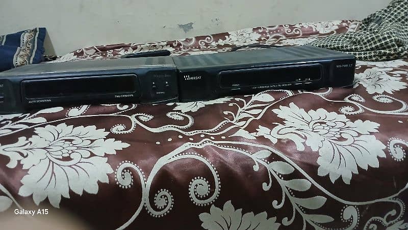 winersat set of 2 disc satellite receiver urgent sale 03289819021 0