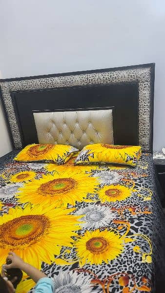 full jehaiz 10/8 condition for sale bed dressing wadrob 0