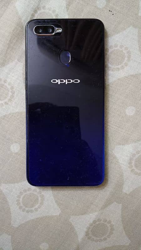 Oppo F9 4/64 with Box & Back cover 1