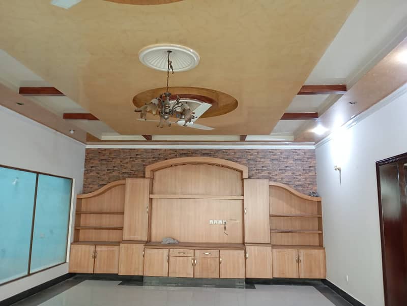 1 kanal beautiful lower portion available for rent at johar town 5