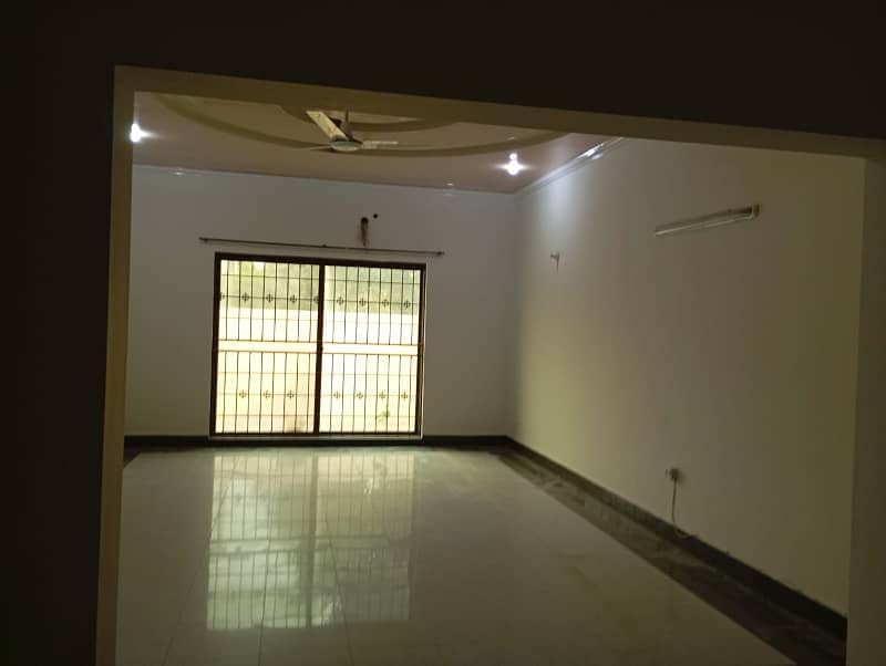 1 kanal beautiful lower portion available for rent at johar town 6