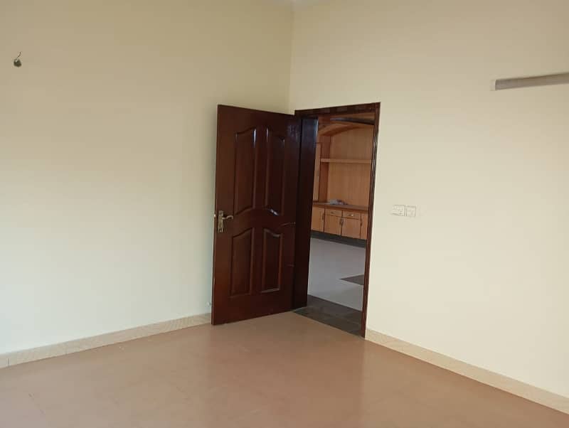 1 kanal beautiful lower portion available for rent at johar town 8