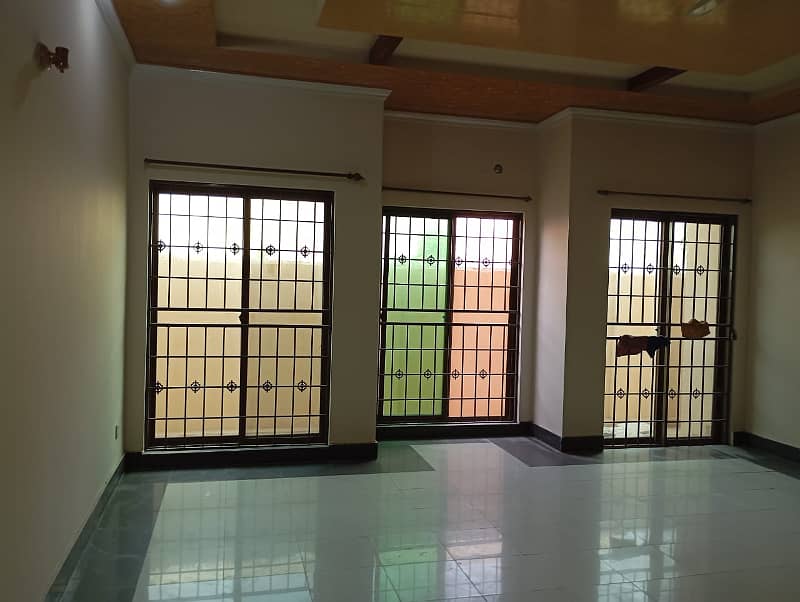 1 kanal beautiful lower portion available for rent at johar town 9