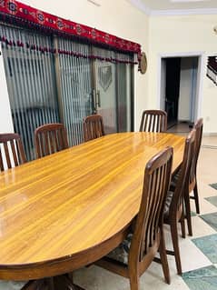 Dining Table with 8 chairs