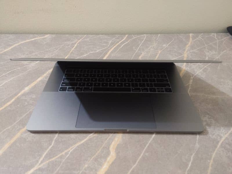 Macbook pro 2019 1