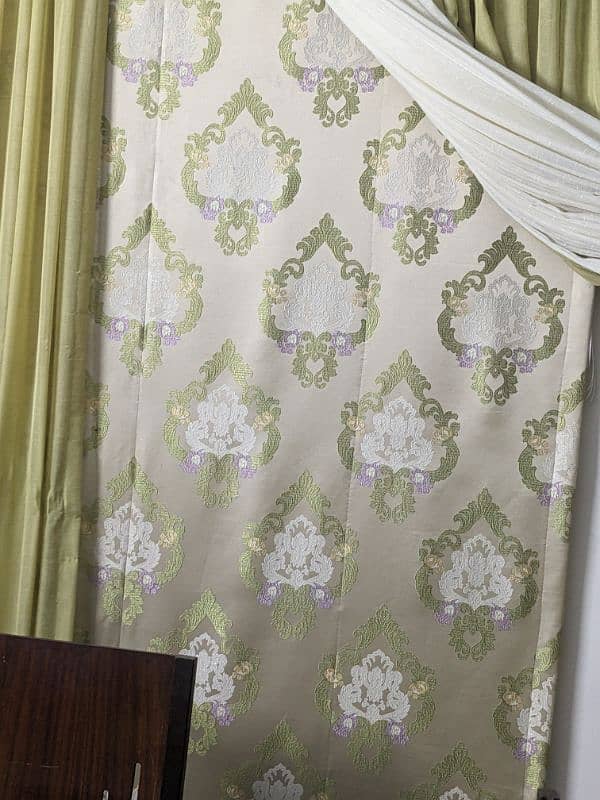 High quality curtains (Blinds). with complete accessories 2