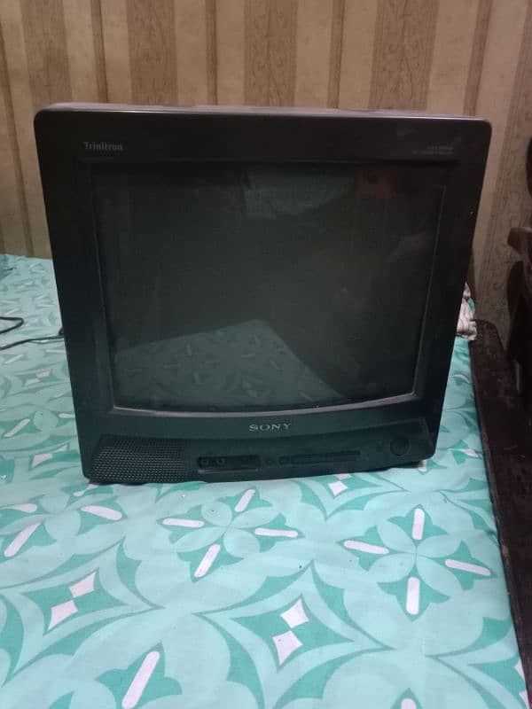 good condition t v 0