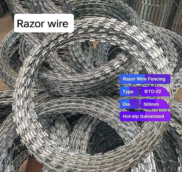 Razor wire Barbed wire Security Chain Link Fence / Jali & Welded Mesh 2