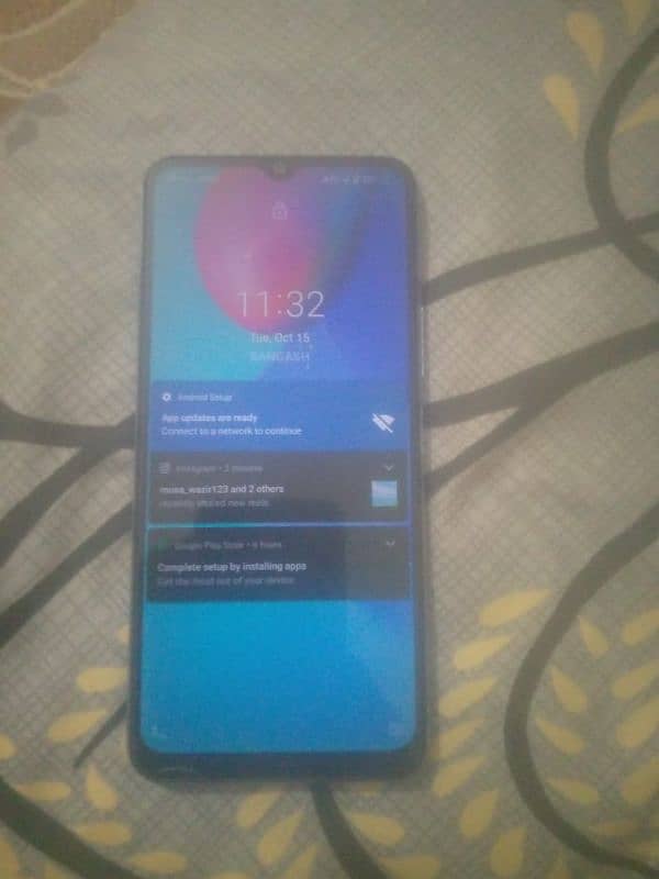 Vivo y20 10/10 condition Ram 3 Whatsapp contact 03185077074 2