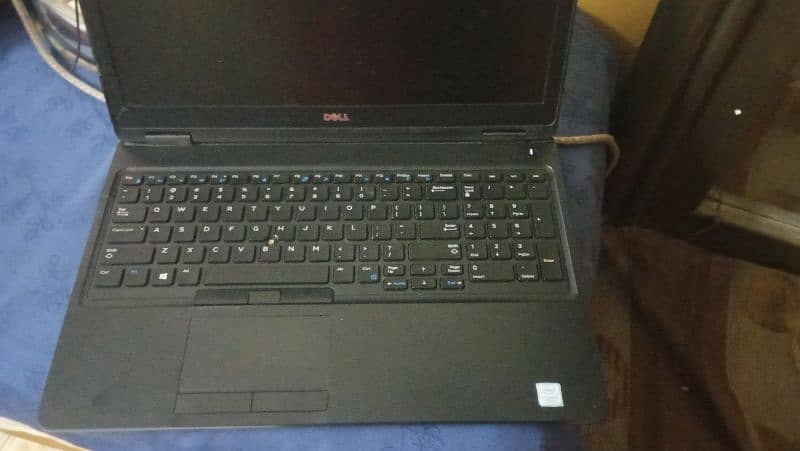 dell latitude 54780  cori i5 7 th gen 4