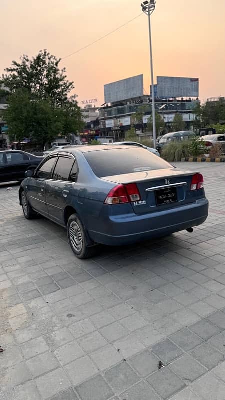 Honda Civic EXi 2004 4