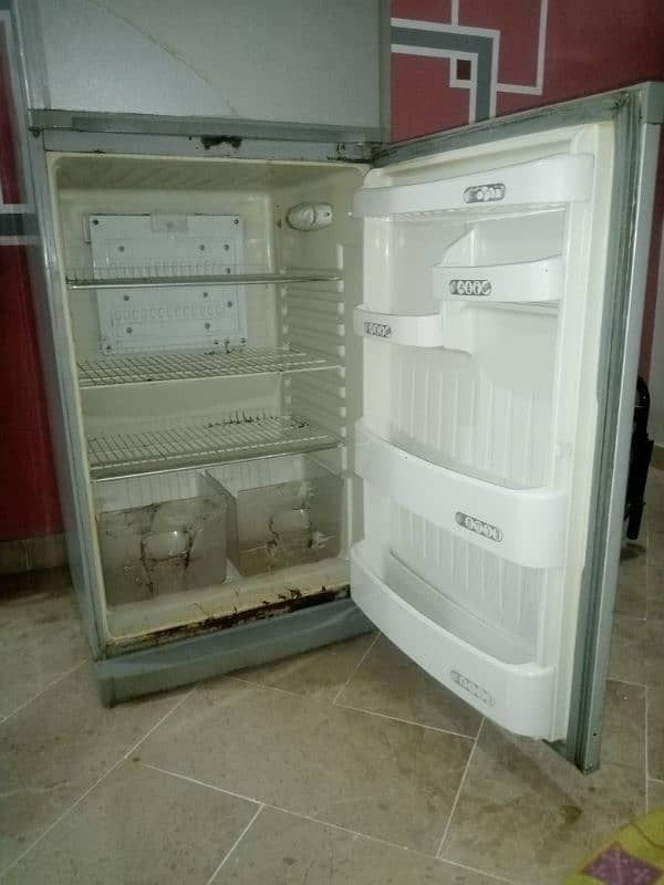 Refrigerator 5