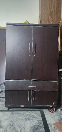 Double door wardrobe for sale in Johar town J block near emporium.