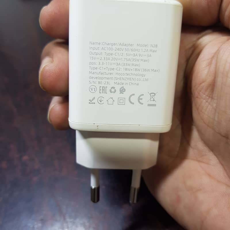 Samsung super fast charge 33 watt travel adopter 1