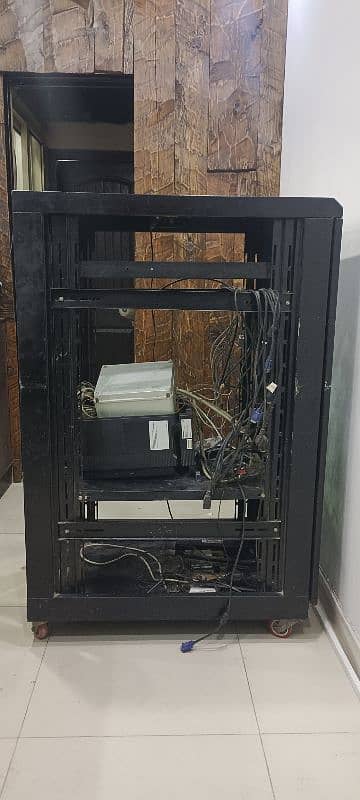 Server cabinet/ server Rack sale in Lahore 1