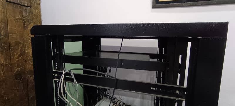 Server cabinet/ server Rack sale in Lahore 3