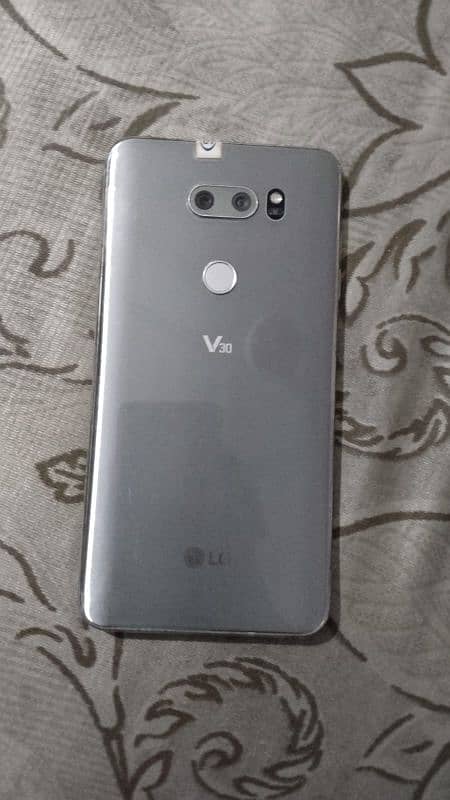 LG v30 new mobile phone 6