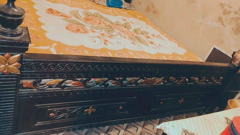 wooden bed ki g size 1