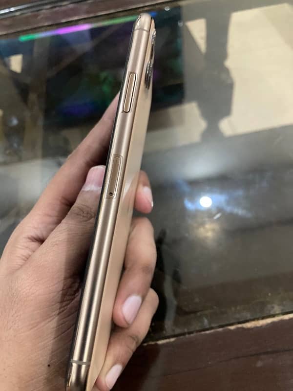 iphone 11 Pro Max PTA Approved 256 GB 1