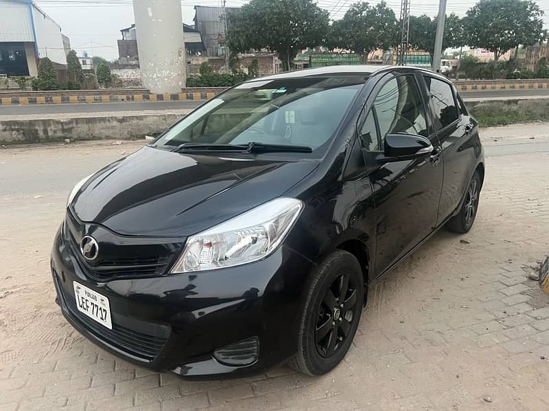 Toyota Vitz 2011 3