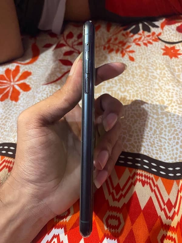 iphone 11 pro max 256gb Non pta factory unlock 5