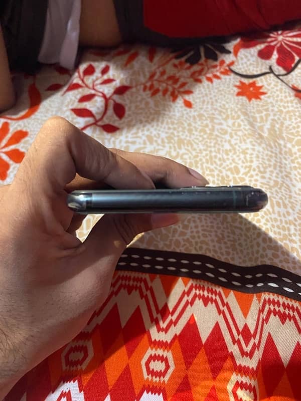 iphone 11 pro max 256gb Non pta factory unlock 6