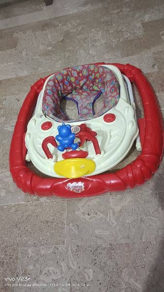 baby walker original  condition 10/10 6