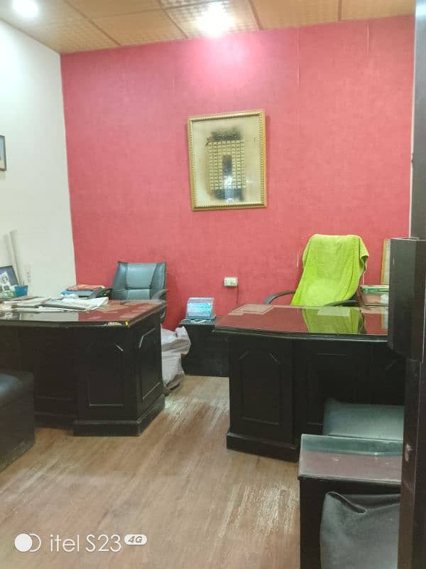 office Taibal and chairs vip cushion chair 0