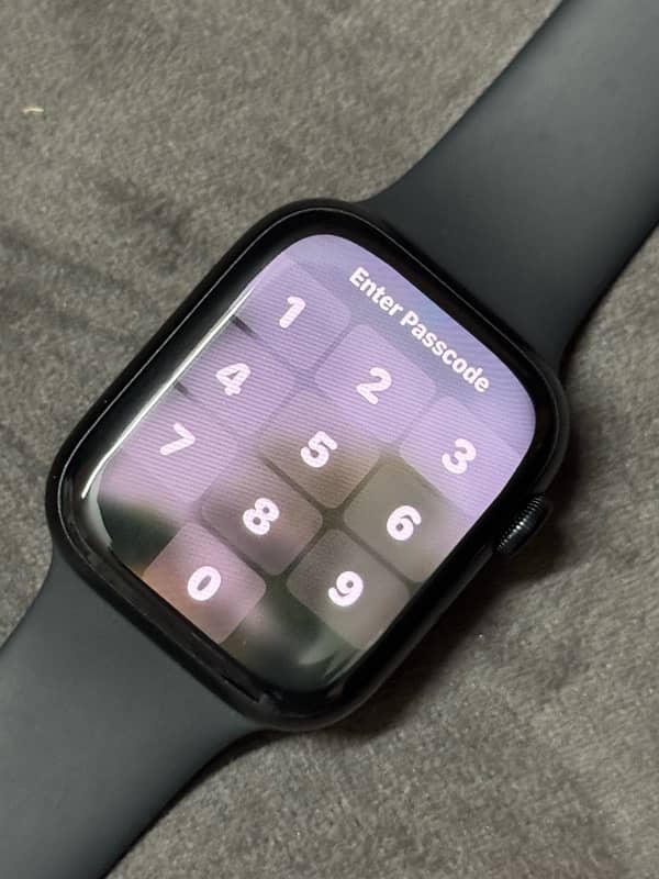 Apple watch series 7 45mm alluminum body midnight colour used 5