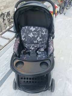 venbloom branded pram 0