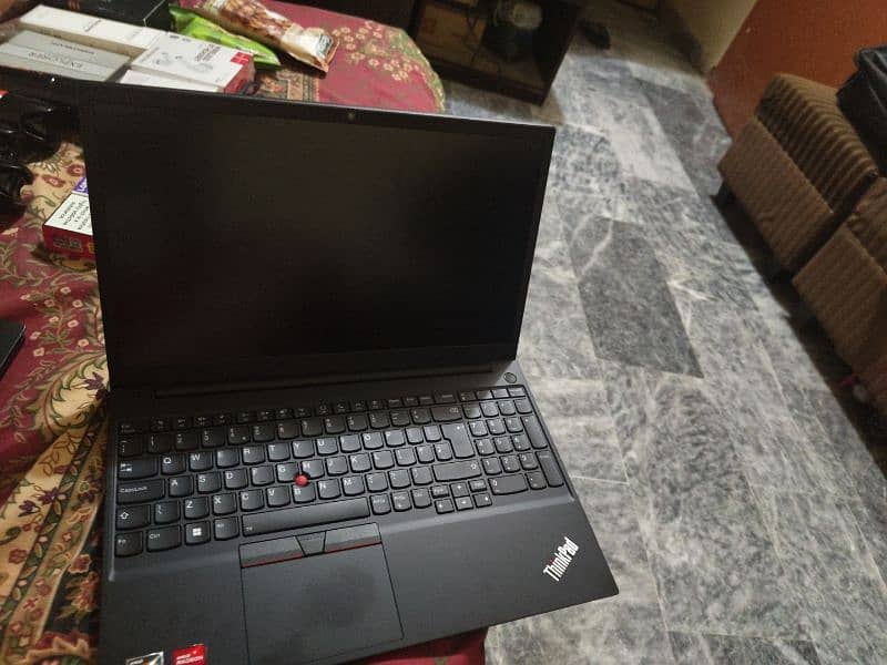 Lenovo E15 1