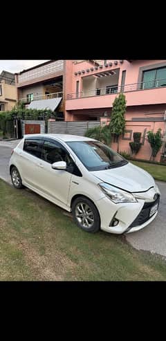 Toyota Vitz 2017